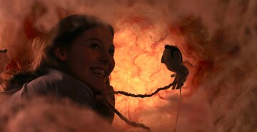 Nina Gantz in the womb created for Edmond 2015 ©Ian Forbes.jpeg