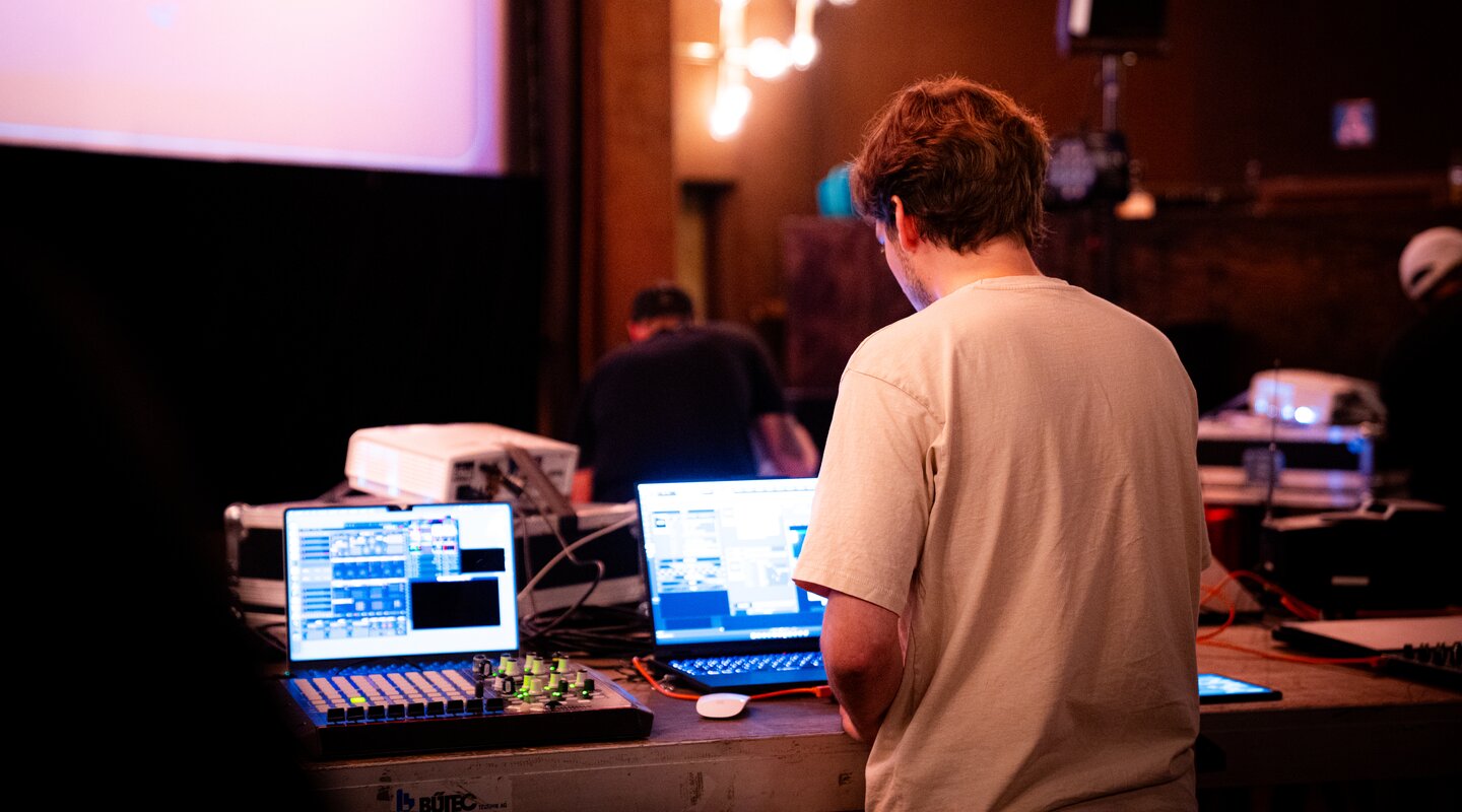 VJ-Battle 2024 ©Johannes Hofmann_03.jpg VJ-Battle 2024 ©Johannes Hofmann_03.jpg